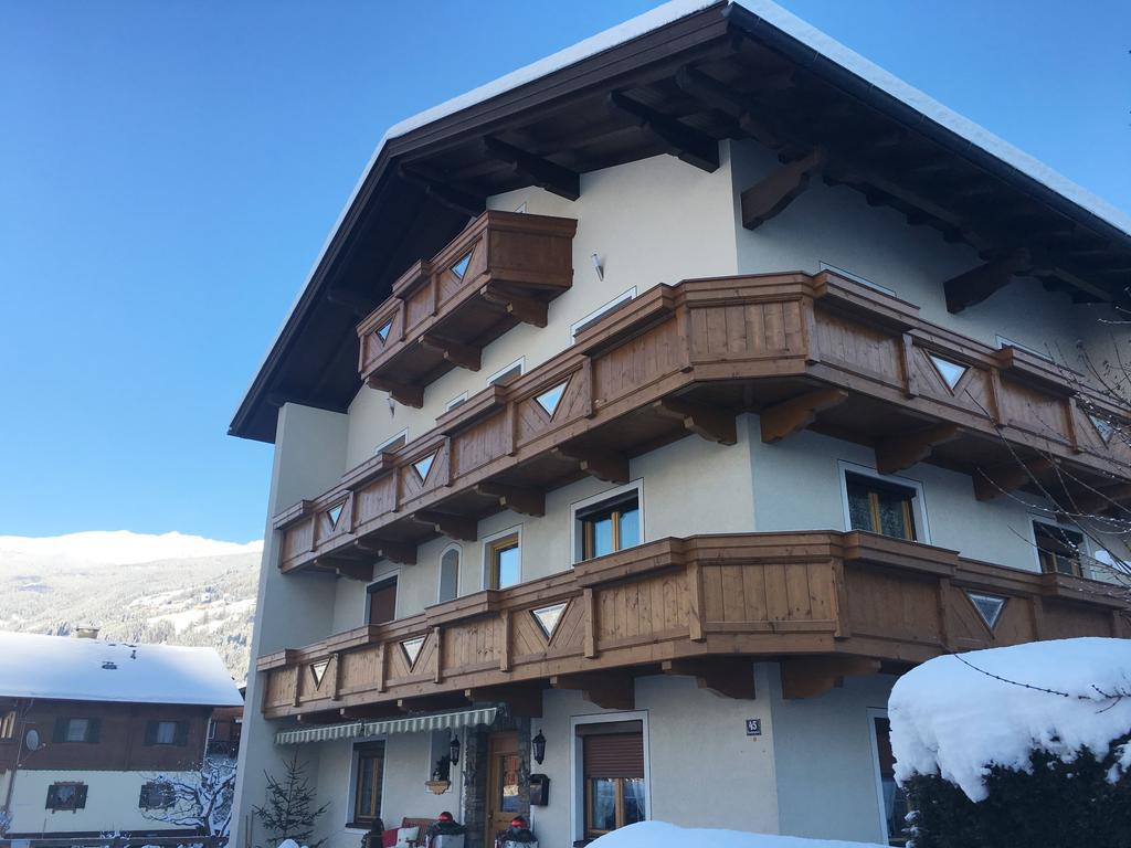 Gaestehaus Neuhauser Zell am Ziller Exterior photo